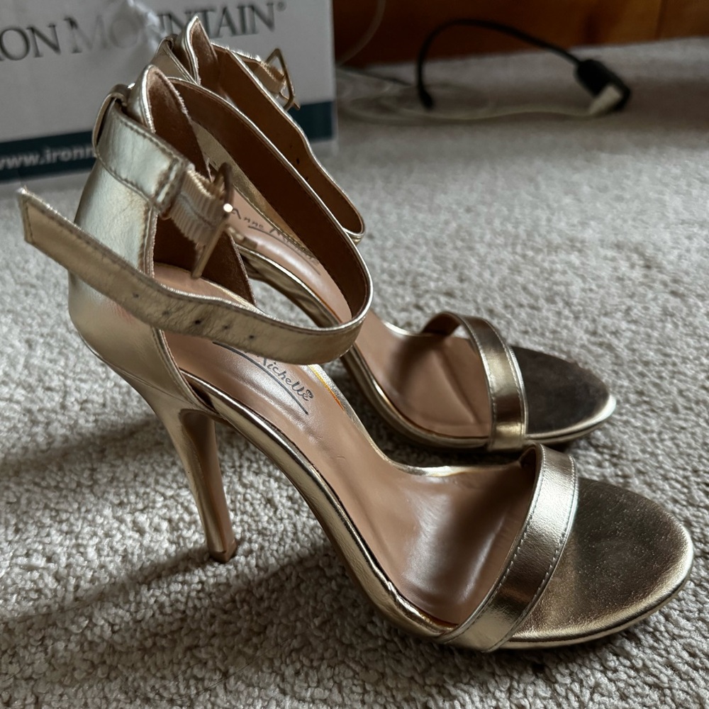 Anne Michelle high heels, Color: Gold, US Size: 6.5, Europe Size: 36.5